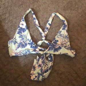 frankie’s bikini top